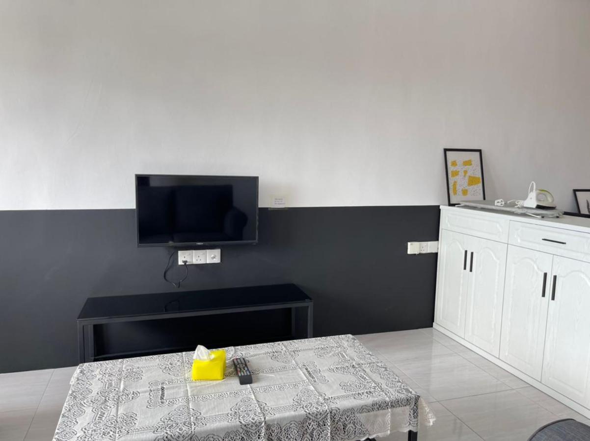 Simfoni Beliza Apartment With Roof Top Pool By Vintage Kuah Extérieur photo